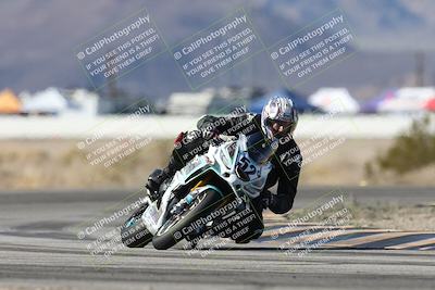 media/Dec-07-2025-CVMA (Sun) [[3e7d2de5dc]]/Race 7-Formula Lightweight Twins Shootout/